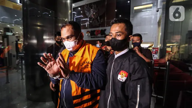 KPK Tahan Mantan Panglima GAM Izil Azhar