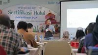 PT Bank Central Asia Tbk (BCA) memfasilitasi UMKM Bali dengan Workshop Sertifikasi Halal di Kuta, Bali. (dok: Tira)