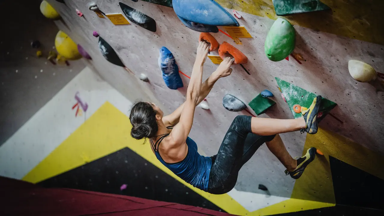 Ilustrasi wall climbing