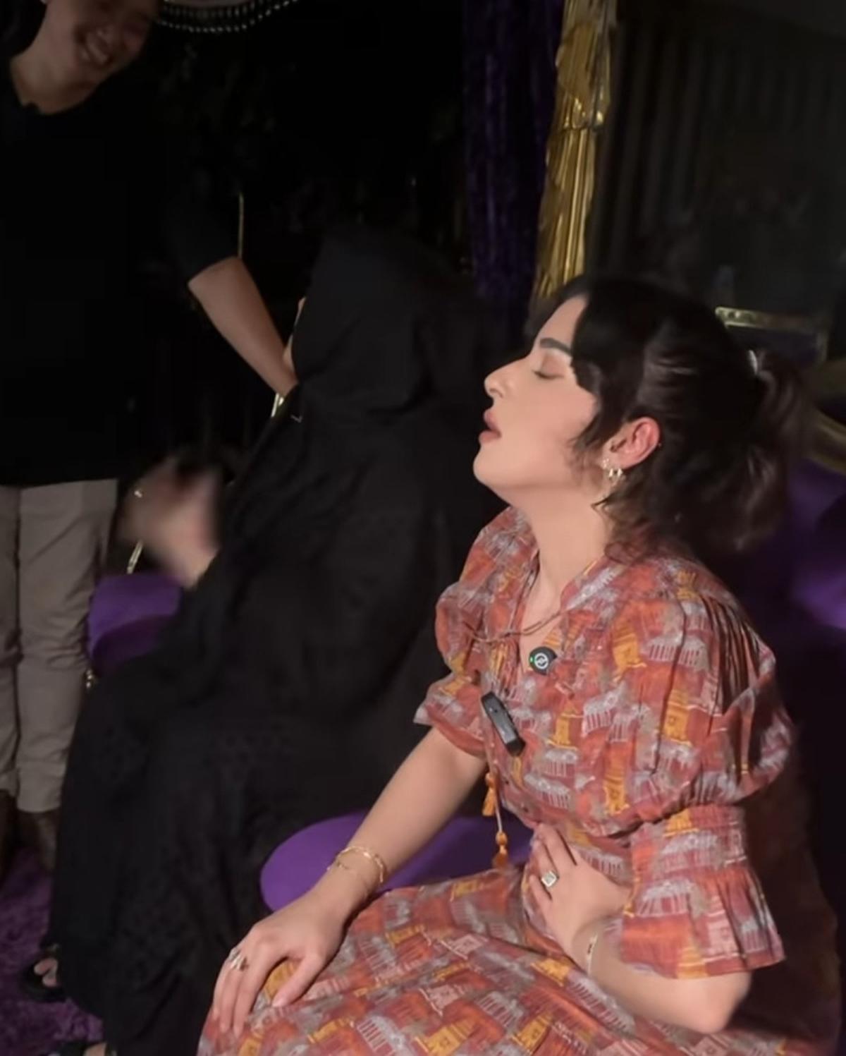 Tasya Farasya sampai mual di sela-sela penelusuran. Kira-kira kapan nih tayangnya?<br><br>"bisa bisanyaaa beneran ngundang jurnal risa, can't wait," tulis netizen.