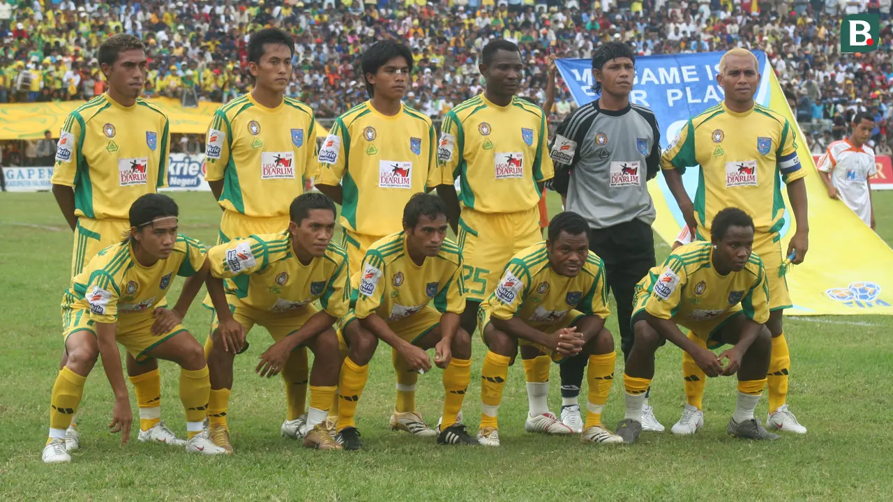 John Tarkpor (Kanan Bawah)