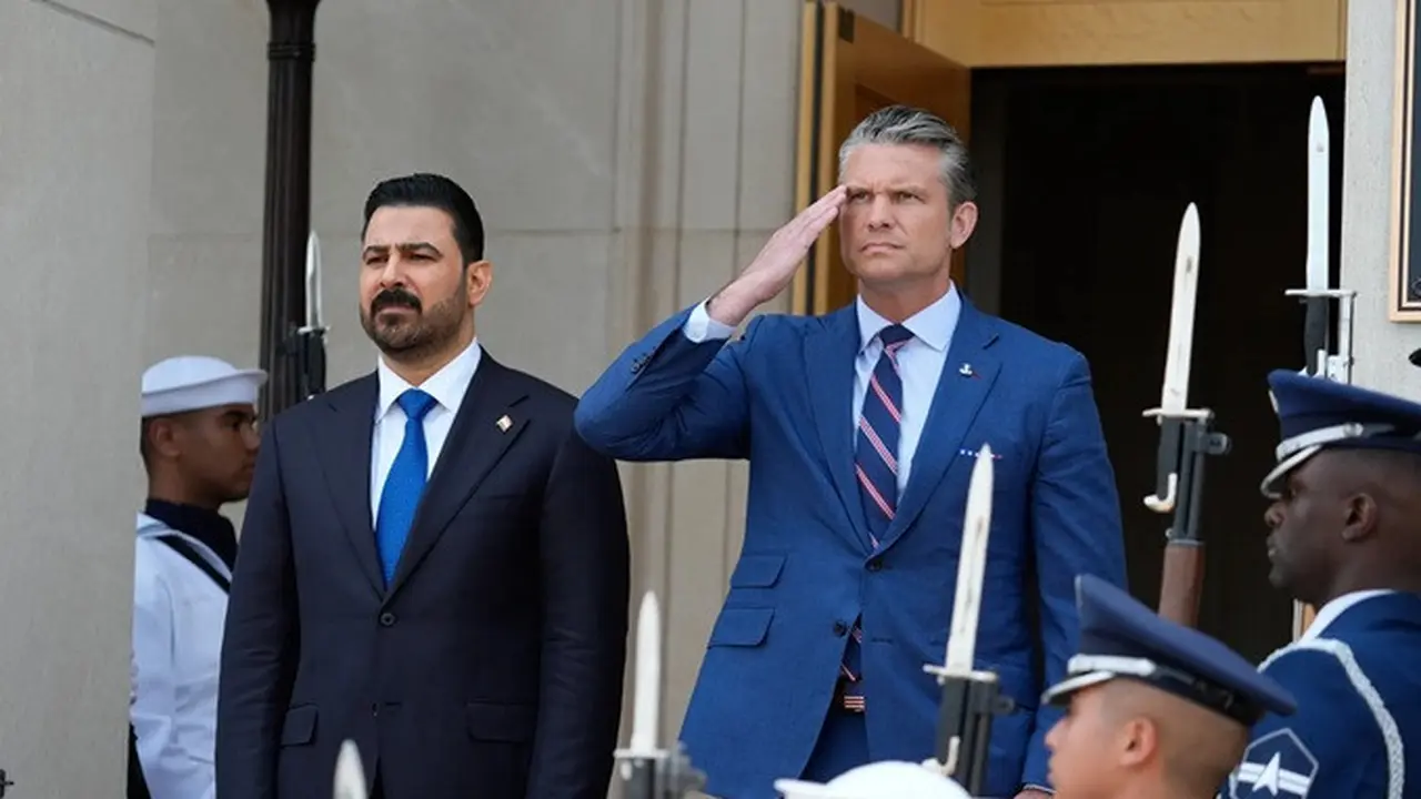 Menteri Pertahanan Amerika Serikat Pete Hegseth dan Perdana Menteri Irak Ali al-Zaidi di Pentagon, Selasa (14/7/2026).