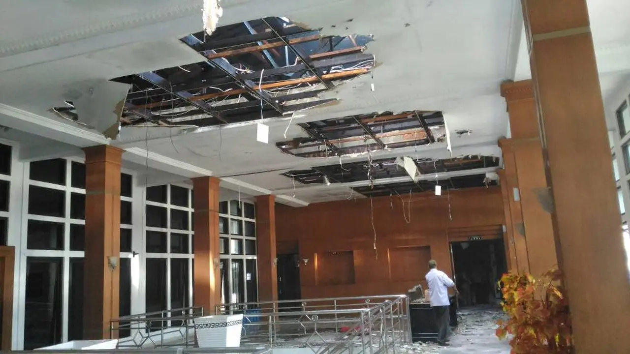 Atap Lobi Kantor DPRD Papua Terbakar, Kerugian Capai Rp 50 Juta