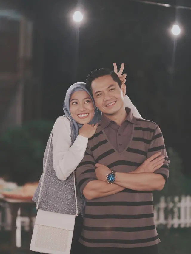 Keluarganya Harmonis dan Hangat, 5 Potret Mesra Alyssa Soebandono dan Dude Harlino