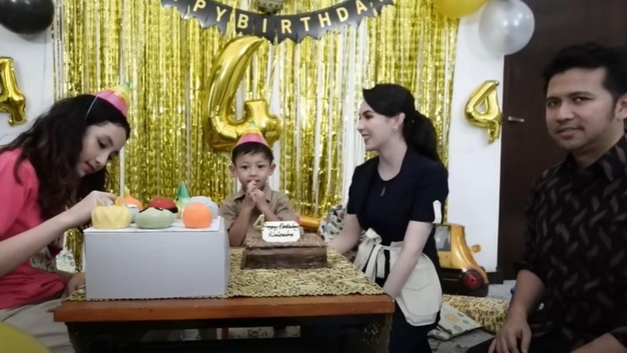 6 Potret Ultah Kale Anak Arumi Bachsin, Kena Prank Dapat Kado Barongsai Berujung Nangis