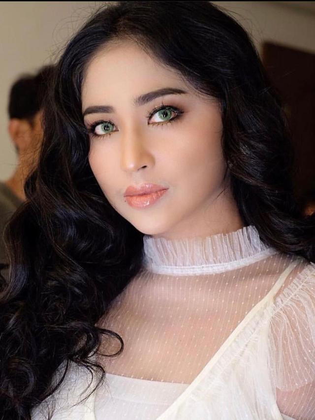 Potret Rumah Baru Dewi Perssik Pakai Lift Dan Dilapisi Marmer Showbiz Liputan6 Com