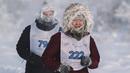 Pelari ikut serta dalam maraton terdingin di Dunia Internasional pada suhu minus 53 derajat (-63,4 Fahrenheit) di dekat Oymyakon, republik Sakha, juga dikenal sebagai Yakutia, Rusia, pada 22 Januari 2022. Sebanyak 65 pelari bersaing dalam suhu yang sangat rendah. (AP Photo/Ivan Nikiforov)