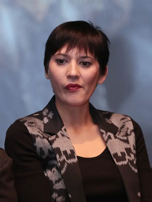 Pemeran yang juga main dalam film Warkop DKI Reborn: Jangkrik Boss! Part 1 itu mengaku beruntung memiliki rambut pendek saat bulan Ramadan. Ia mengaku dengan rambut pendek, tidak merasa panas. (Deki Prayoga/Bintang.com)