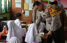 Dapat Makan Siang Bergizi, Pelajar di Serang Pilih Bawa Pulang untuk Ibu