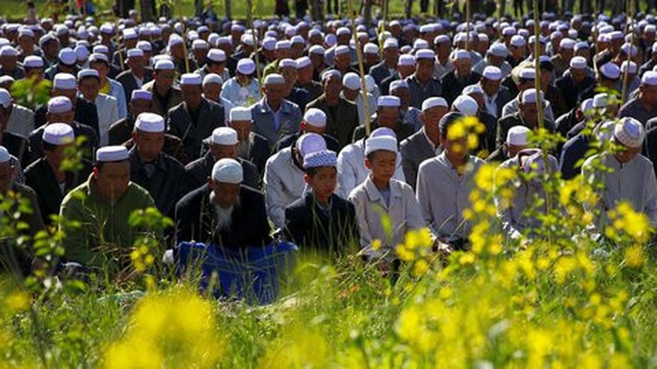 Contohlah toleransi di Malang, halaman gereja untuk Salat Id