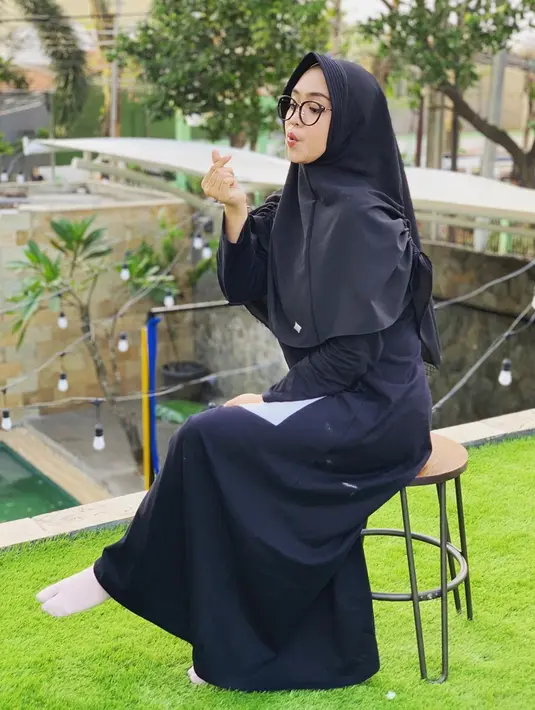 (Instagram/riaricis1795)