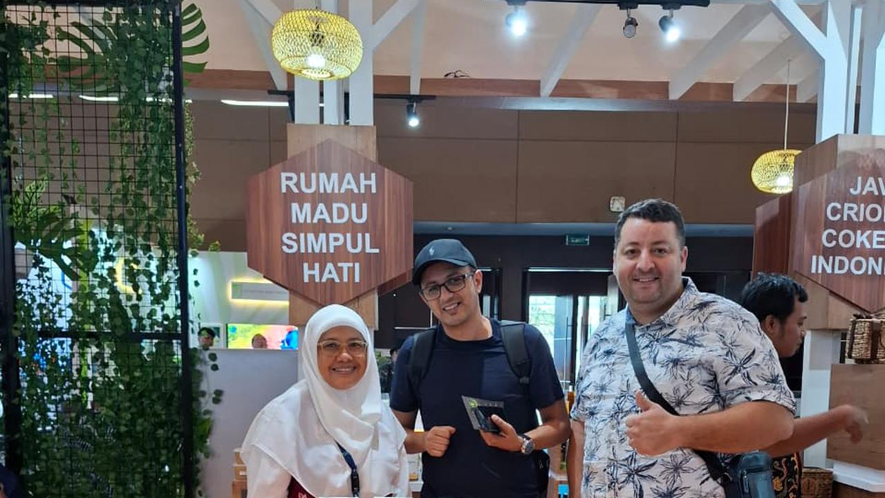 Manisnya Budidaya Lebah, Pengusaha UMKM Asal Garut Bisa Kuliahkan 3 Buah Hati