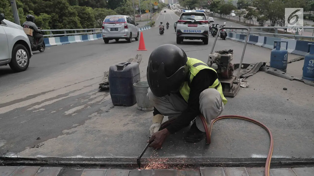 Flyover Kemayoran yang Renggang Diperbaiki