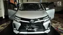 Tampilan New Toyota Veloz saat diluncurkan di Jakarta, Selasa (15/1). Semua varian New Avanza dan Veloz menggunakan boks konsol yang dilengkapi lampu iluminasi, powers lot di baris 1 dan 2, serta USB port di baris 3. (Merdeka.com/Iqbal S. Nugroho)