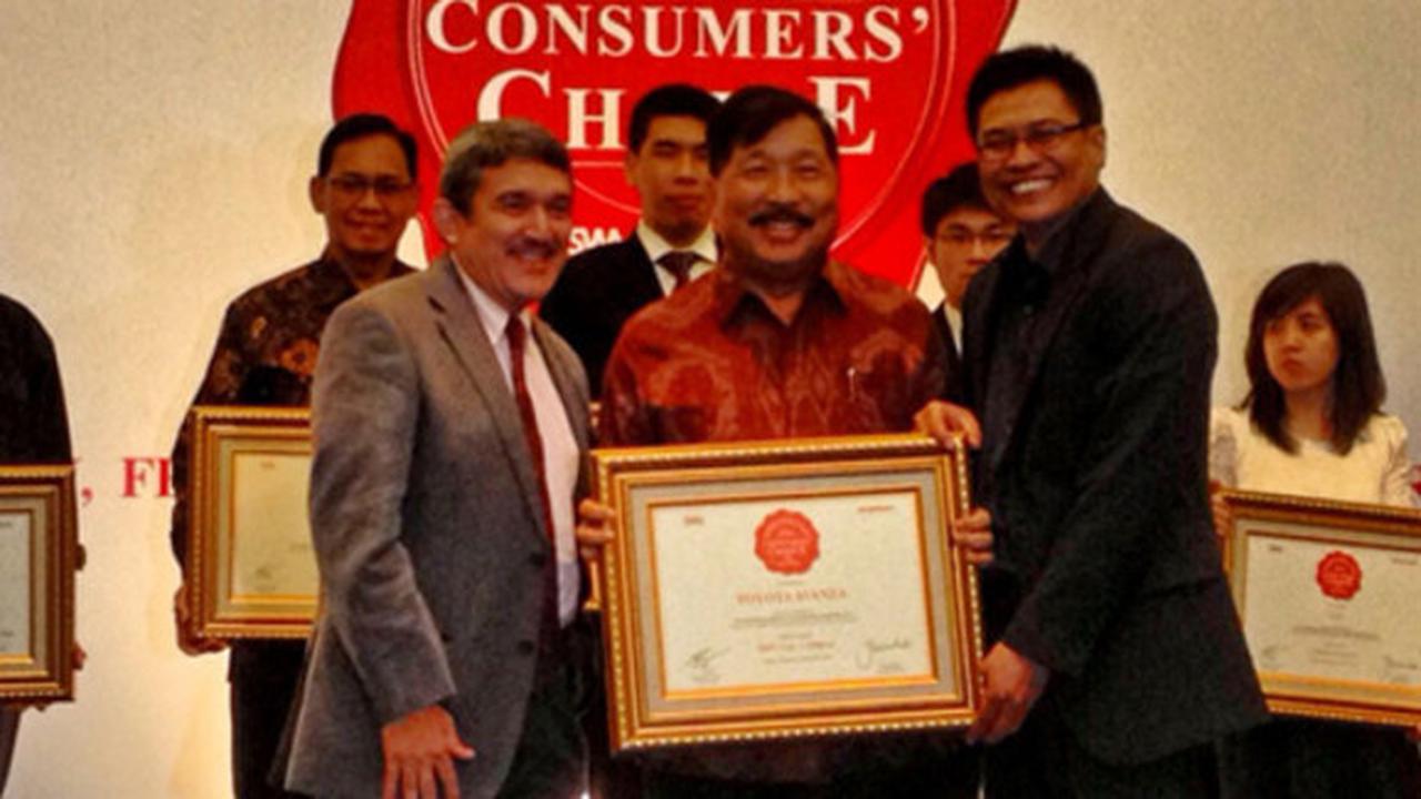 Toyota Consumer Choice Award 2013 (Toyota)