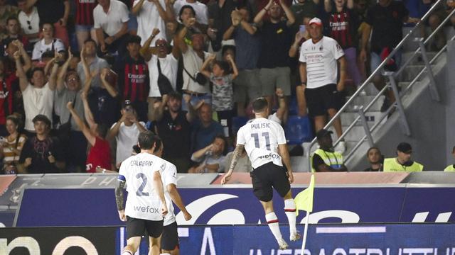 Foto: AC Milan Sikat Bologna, Pemain keturunan Indonesia Tijjani Reijnders Beri Kontribusi Nyata