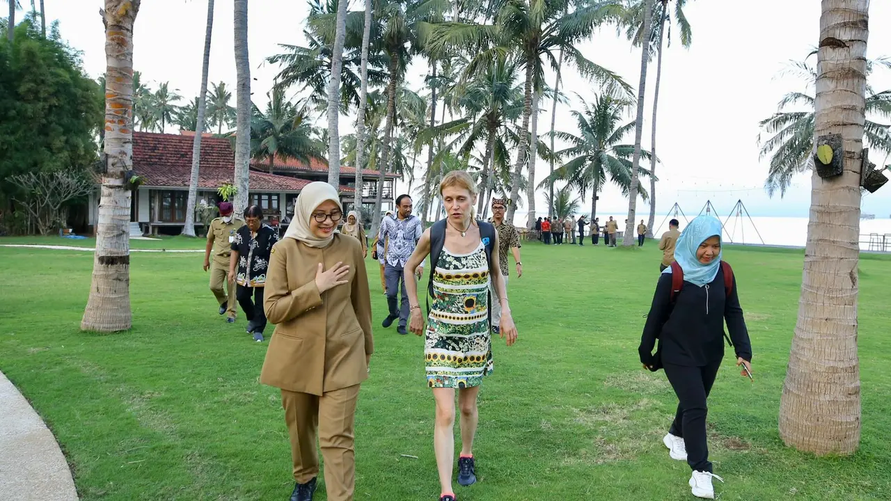 Tim asesor Unesco Global Geopark (UGG) berkeliling di Banyuwangi. (Liputan6.com/ ist)