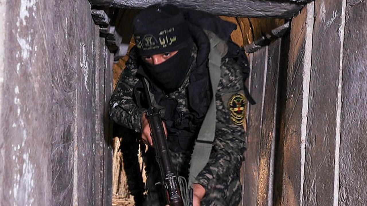 "Bahkan jika narasi mereka benar, mereka hanya menghancurkan 20 persen terowongan," kata&nbsp;Yehya Al-Sinwar.&nbsp;AFP/Mahmud Hams/File