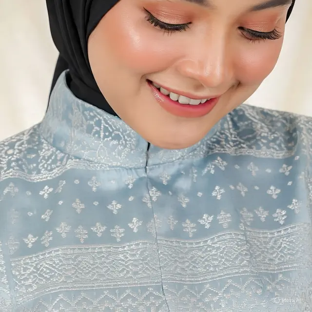 Gamis Kerah Tinggi (Created by AI)