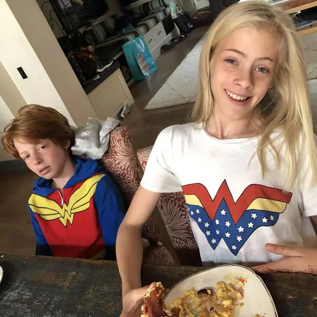 Unggahan Danny Moder, suami Julia Roberts, tentang anak kembarnya. (Instagram/ modermoder)