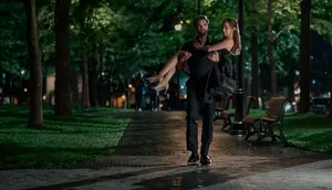 Ini 3 Alasan Nonton Film Love Hypothesis, Chemistry Lili Reinhart dan Tom Bateman Menarik Ditonton