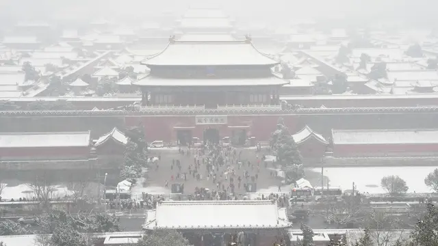 Istana Kota Terlarang di China Berselimut Salju
