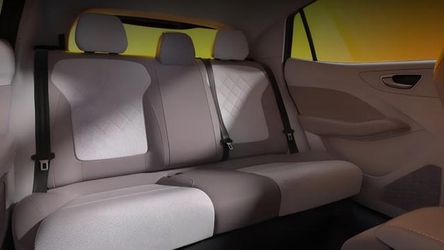 Baris Bangku Belakang MG 4 EV