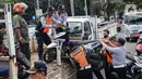 Kendaraan roda dua yang terjaring kemudian didata di kantor Suku Dinas Perhubungan Jakarta Selatan. (Liputan6.com/Angga Yuniar)