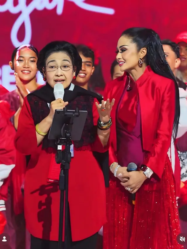 Megawati dan Krisdayanti. (Foto: Dok. Instagram @krisdayantilemos)