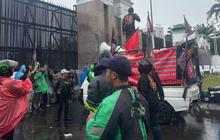 Gelar Aksi di DPR, ini Tuntutan Para Driver Ojol