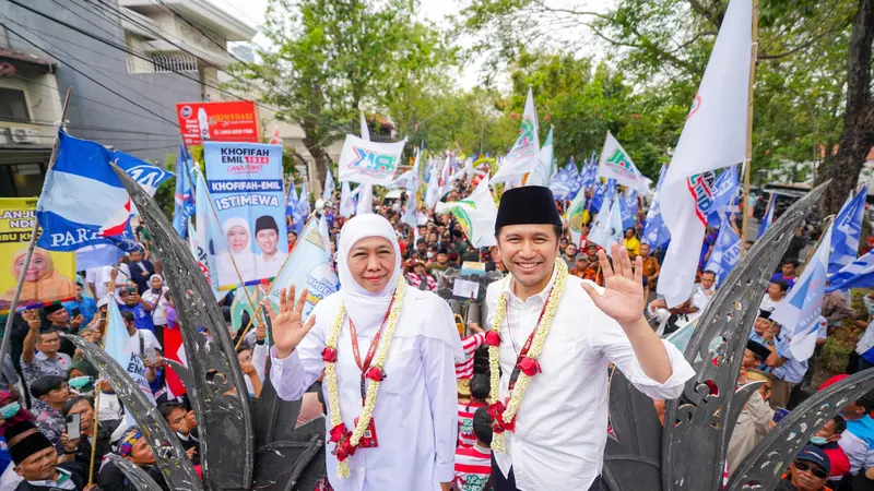 Calon Gubernur dan Wakil Gubernur Jawa Timur, Khofifah Indar Parawansa dan Emil Dardak. (Dok. Istimewa)