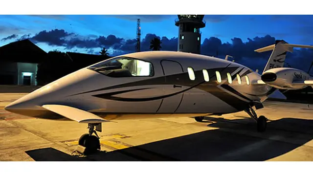  Piaggio Avanti II