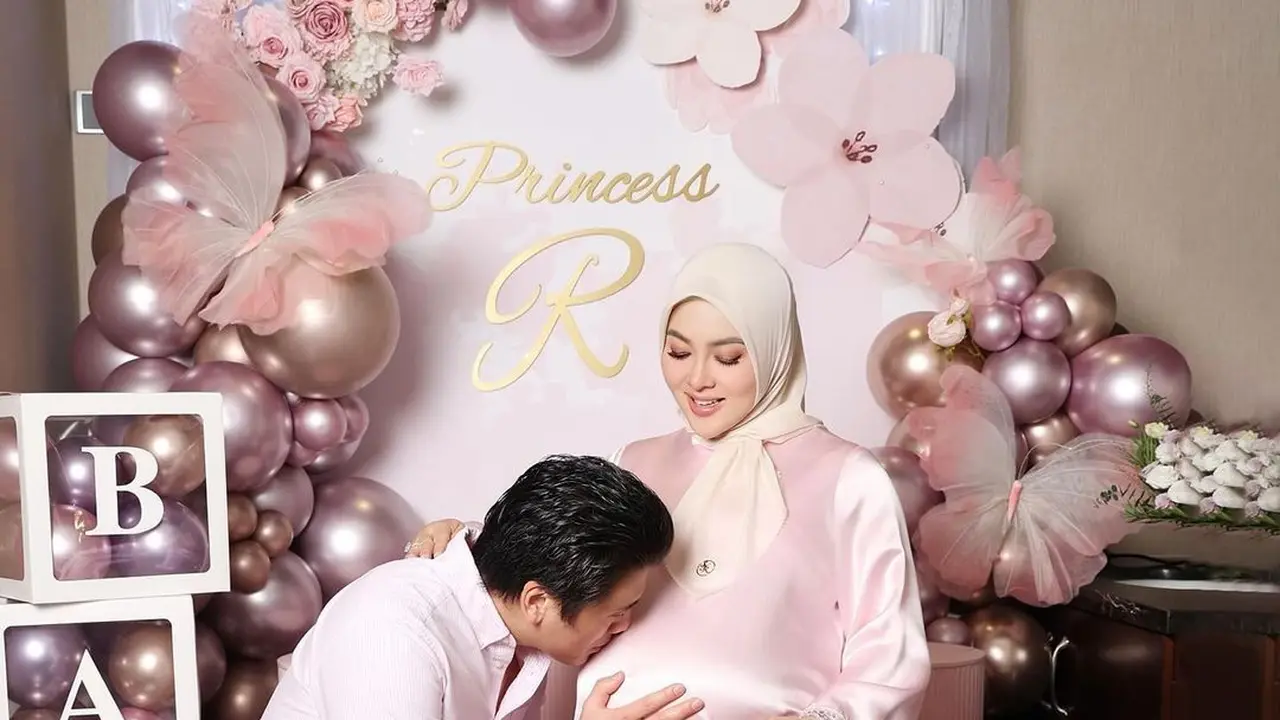 Syahrini umumkan kelahiran bayi (Instagram/princessyahrini)
