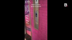 Berita Video TikTok Bola.com: Masuk Kantor Lagi Dengan New Normal, Siapa Takut!