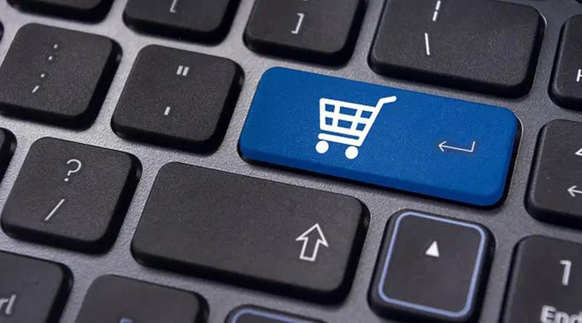 Menkeu Purbaya Tunda Penerapan Pajak E-Commerce, Ini Alasannya