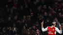 Striker Arsenal, Olivier Giroud, merayakan gol yang dicetaknya ke gawang Crystal Palace pada laga Liga Inggris di Stadion Emirates, Inggris, Minggu (1/1/2017). (Reuters/Stefan Wermuth)