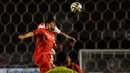 Fabiano Beltrame (Persija) mencoba menahan sundulan Lerin Duarte (Ajax Amsterdam) saat berlaga di Stadion GBK Jakarta, (11/5/2014). (Liputan6.com/Helmi Fithriansyah)