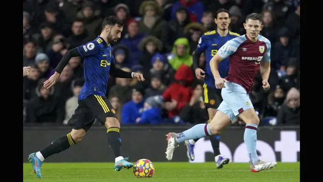 Foto: Paul Pogba Cetak Gol, MU Ditahan Imbang 1-1 oleh Burnley di Pertandingan Lanjutan Liga Inggris