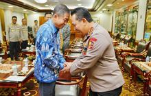 Mantan Menteri Jokowi Mendadak Bertemu Kapolri dan Para Jenderal Polisi, Ada Apa?