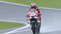 Pebalap Ducati, Andrea Dovizioso, menjuarai balapan MotoGP Malaysia di Sirkuit Internasional Sepang, Minggu (30/10/2016). (Bola.com/Twitter/crash_motogp)