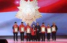 PDI Perjuangan Beri Penghargaan 6 Tokoh Senior di Rakernas, Ada Ribka Tjiptaning dan dan Adi Wijaya