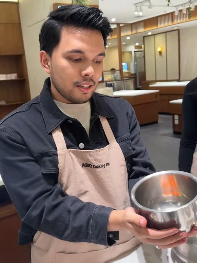 Mahalini dan Aaliyah Ikut Kelas Masak