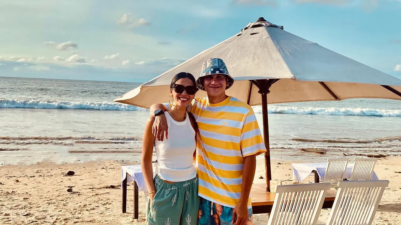 Syuting Sinetron Bareng, Ini 6 Momen Vino G Bastian dan Marsha Timothy di Bali