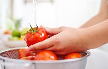 Cara Alami Hilangkan Pestisida dari Buah dan Sayur Pakai Bahan Ajaib di Dapur, Makanan Jadi Lebih Sehat dan Bergizi
