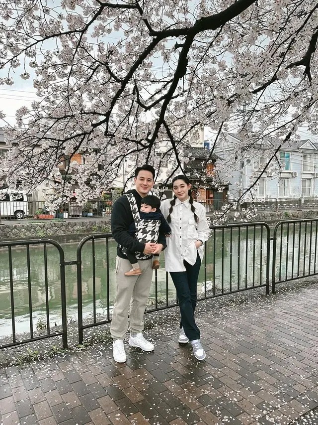 7 Potret Billy Davidson dan Patricia Devina Bareng Buah Hati yang Menggemaskan