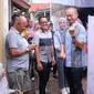 Sekjen PAN yang juga Anggota DPR RI Dapil Kota Bogor-Cianjur, Eddy Soeparno memantau langsung jalannya pelaksanaan Pemilihan Umum atau Pemilu 2024 di Kota Bogor. (Liputan6.com/Nanda Perdana Putra)