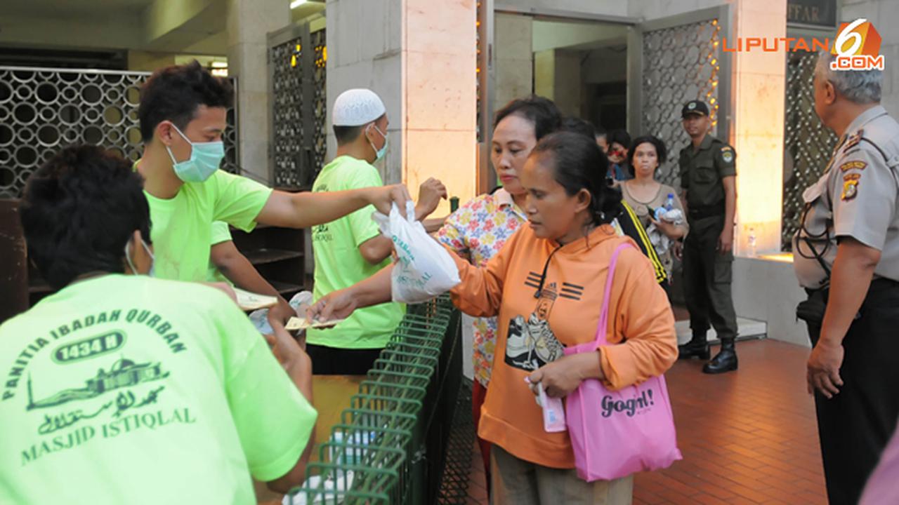 foto-antri-daging-kurban-istiqlal-4-1310