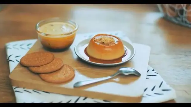 Resep Puding Biskuit Karamel untuk Teman Berbuka Puasa