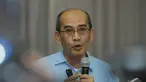 Ketua Tim Reformasi Tata Kelola Minyak dan Gas Bumi Faisal Basri saat konferensi pers di Jakarta, Minggu (21/12/2014). (Liputan6.com/herman Zakharia)
