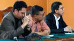 Kuasa hukum PT. Victoria Securities Indonesia (VSI) menghadiri sidang putusan praperadilan di PN Jaksel, Selasa (29/9).  PT. VSI memenangkan gugatan praperadilan melawan Kejagung dalam perkara penggeledahan 12 Agustus lalu. (Liputan6.com/Yoppy Renato)